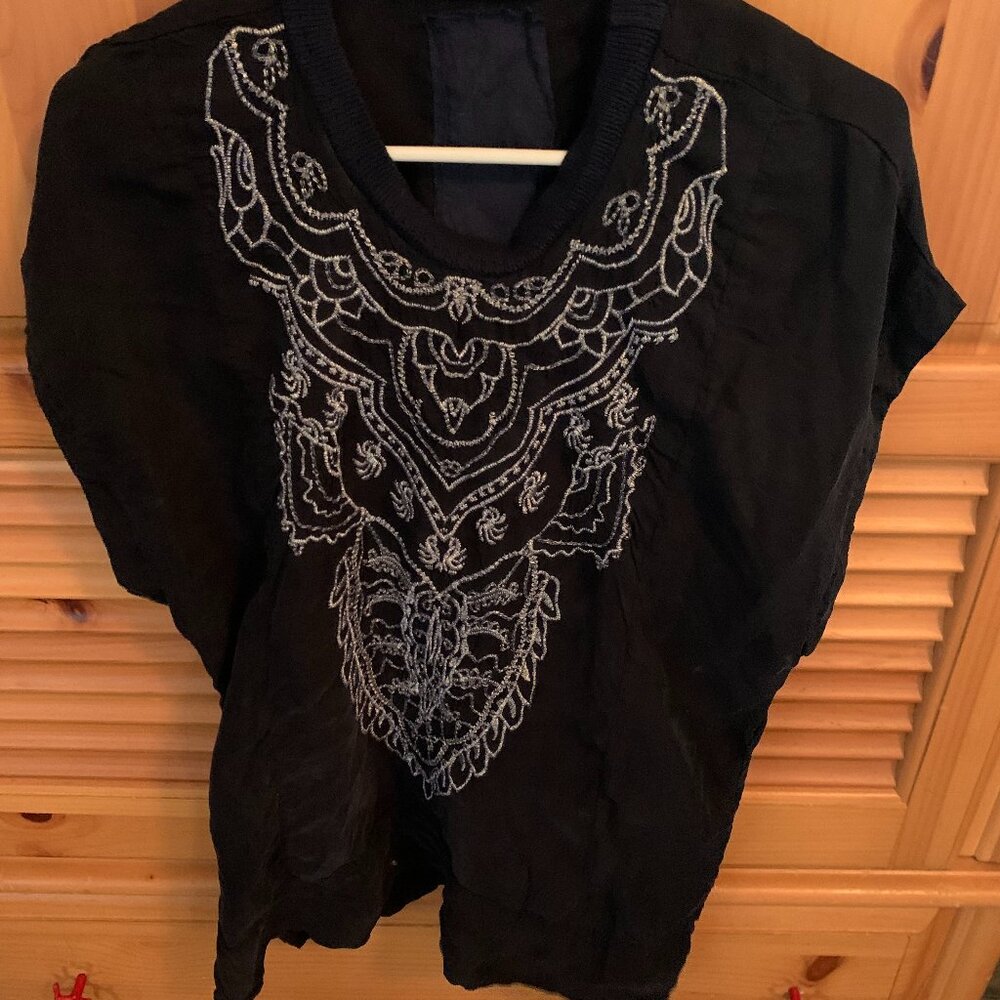 JOHNNY WAS (PETE & GRETA ) NAVY BLUE SILK TOP, SIZE S